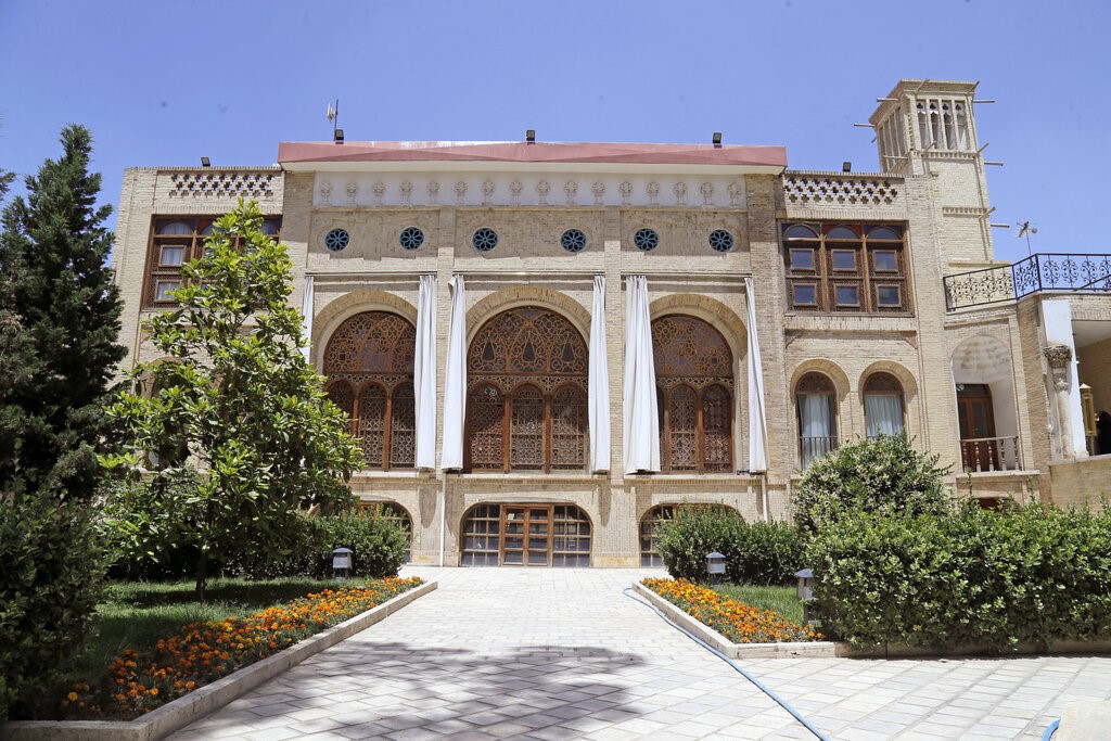 عمارت کاظمی